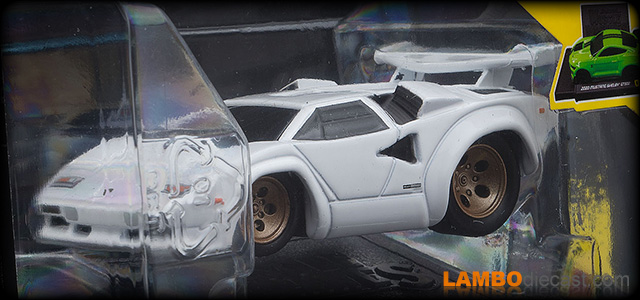 Lamborghini Countach LP400S by Maisto