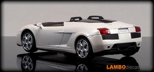 The 1/43 Lamborghini Concept S from Mondo Motors, a review by