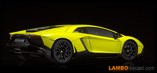 The 1/18 Lamborghini Aventador LP720-4 from AUTOart, a review by