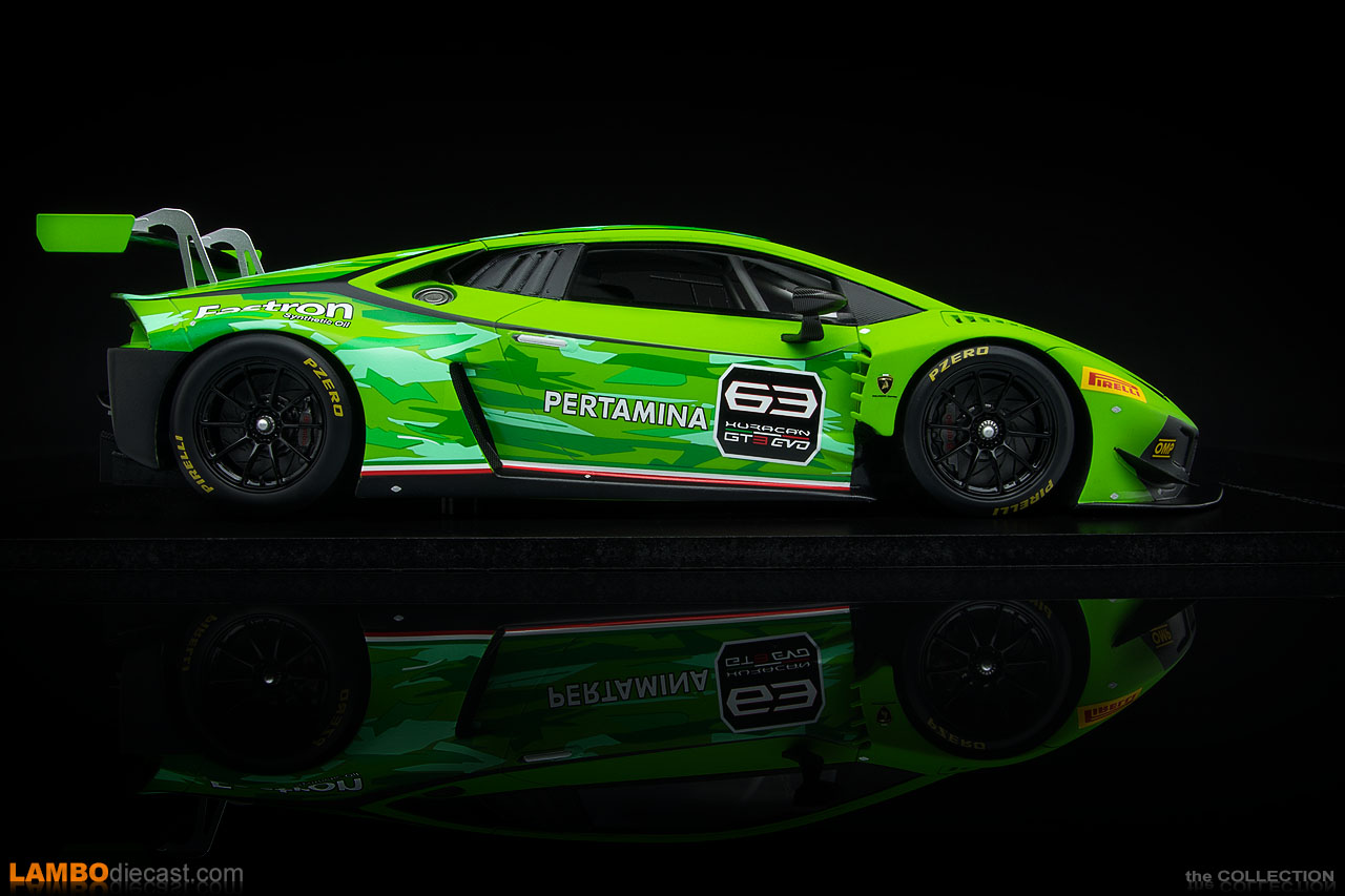 Side view of the 1/18 scale Lamborghini Huracan GT3 EVO by Spark