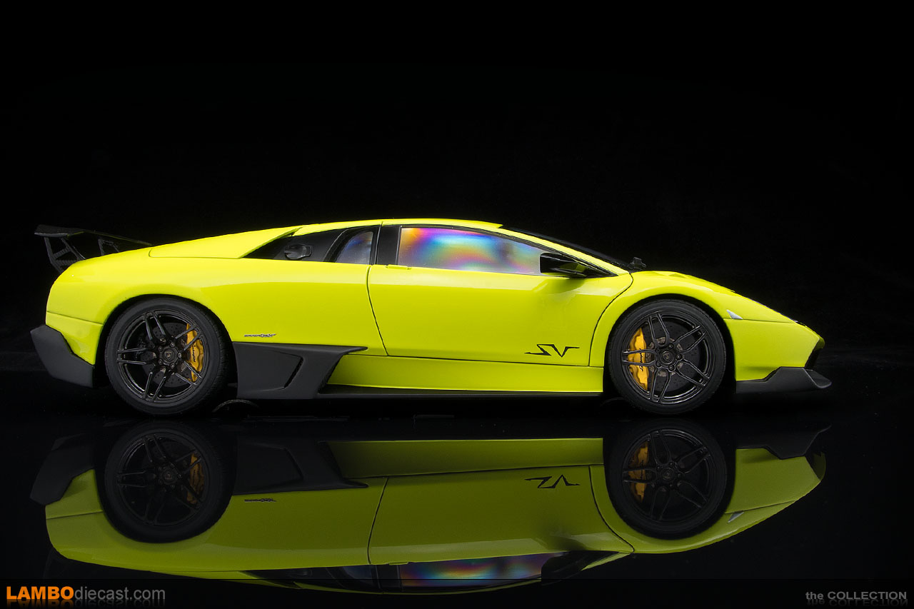 The 1/18 Lamborghini Murcielago LP670-4 SV from AUTOart, a review