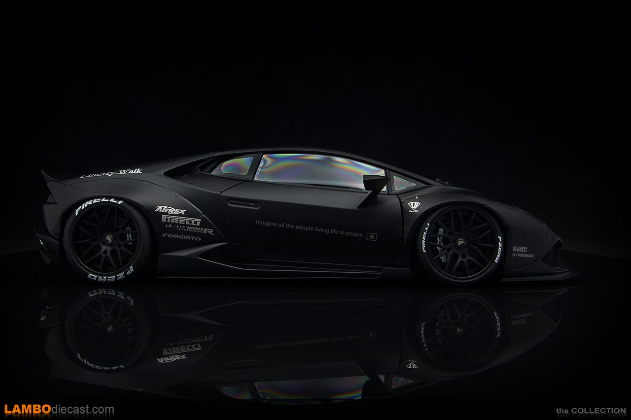 Side view of the 1/18 scale Lamborghini Huracán LB-Works by AUTOart