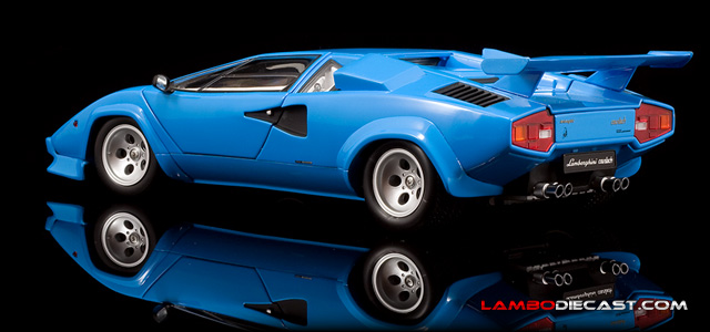 Lamborghini Countach Quattrovalvole by Kyosho