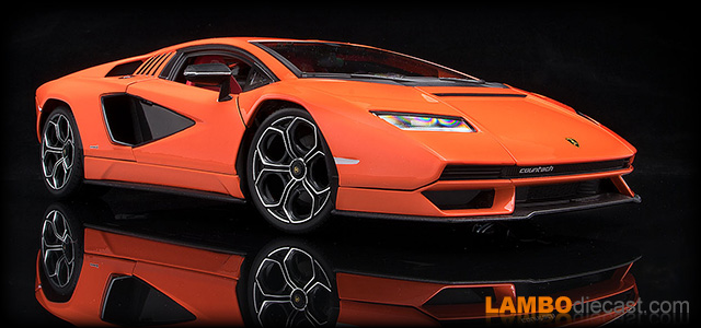 Lamborghini Countach LPI 800-4 by Maisto