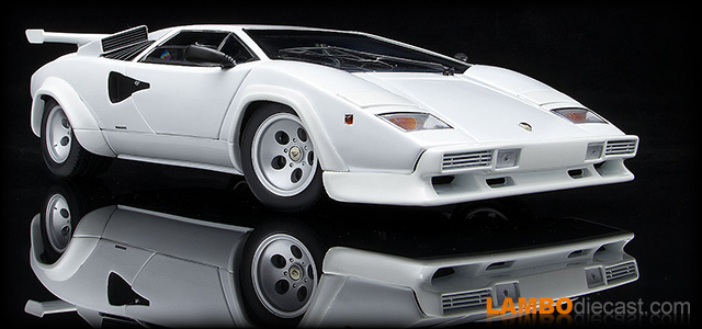 Lamborghini Countach Quattrovalvole by Kyosho