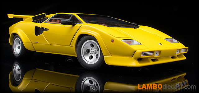 Lamborghini Countach Quattrovalvole by Kyosho