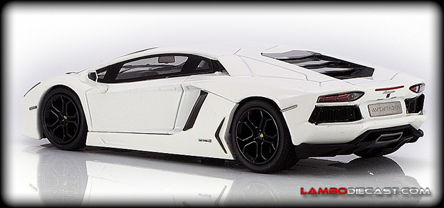 Lamborghini Aventador LP700-4 by Hotwheels