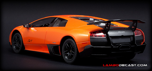 The 1/14 Lamborghini Murcielago LP670-4 SV from Rastar, a review by  