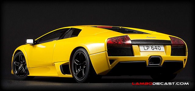 The 1/18 Lamborghini Murcielago LP640 from AUTOart, a review by  