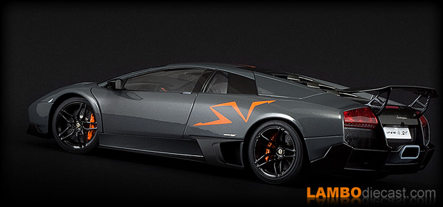 Lamborghini Murcielago LP670-4 SV by AUTOart