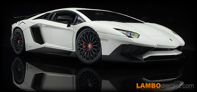 Lamborghini Aventador LP750-4 Superveloce by AUTOart